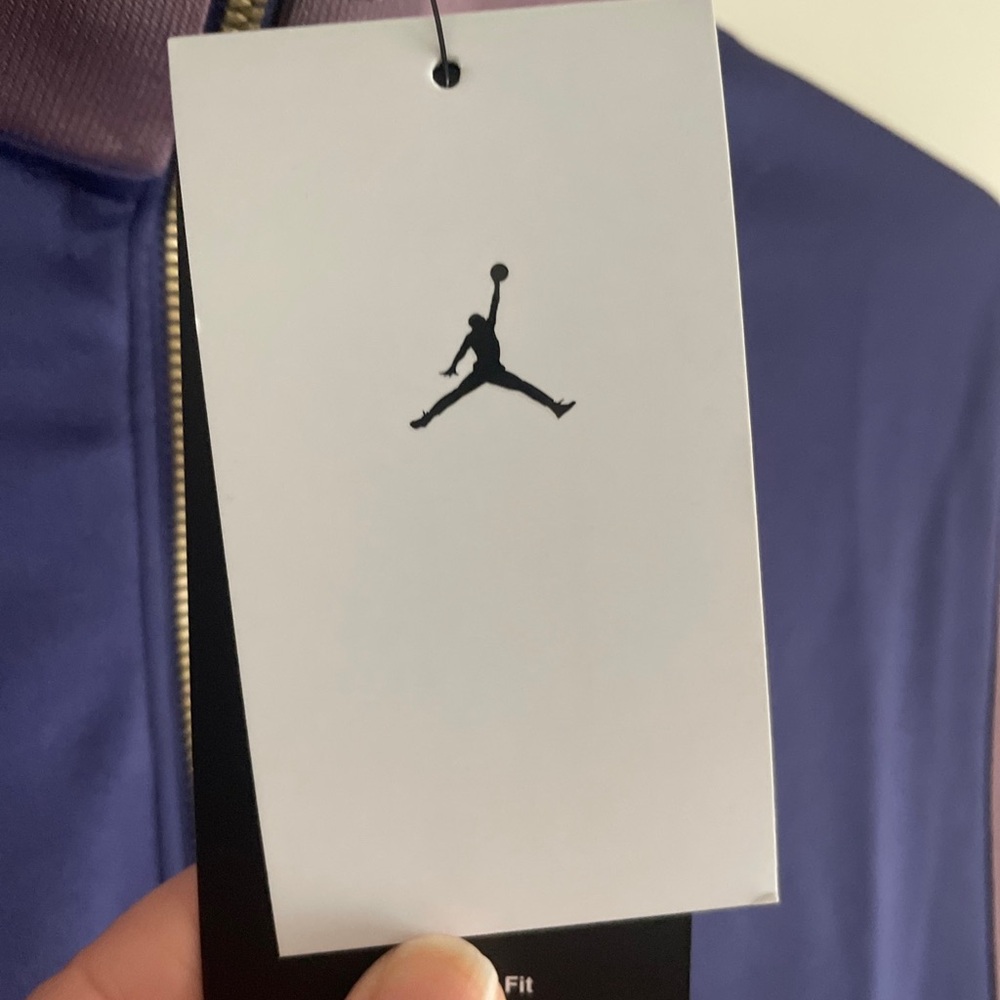 Nike Air Jordan (Her)itage Women's Top Pullover Zip 23 Purple M $110 FB5134-502 - Picture 8 of 9